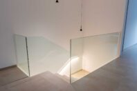 Proyecto con puertas minimalistas Prosystem Luz